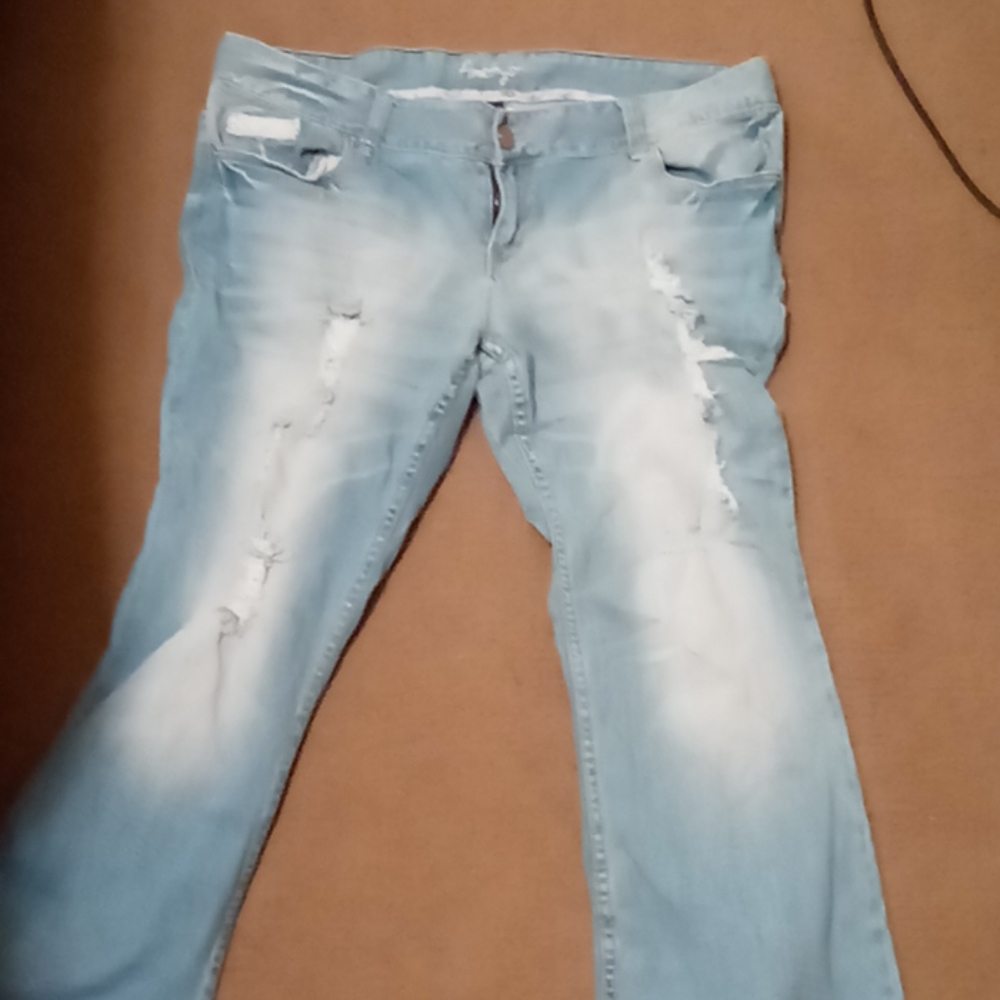 Amethyst brand distressed jeans